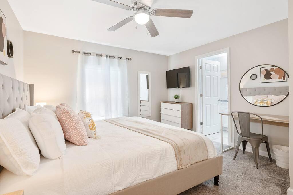 Appartement * Lux Modern Retreat * Downtown * King Beds * à Durham Extérieur photo