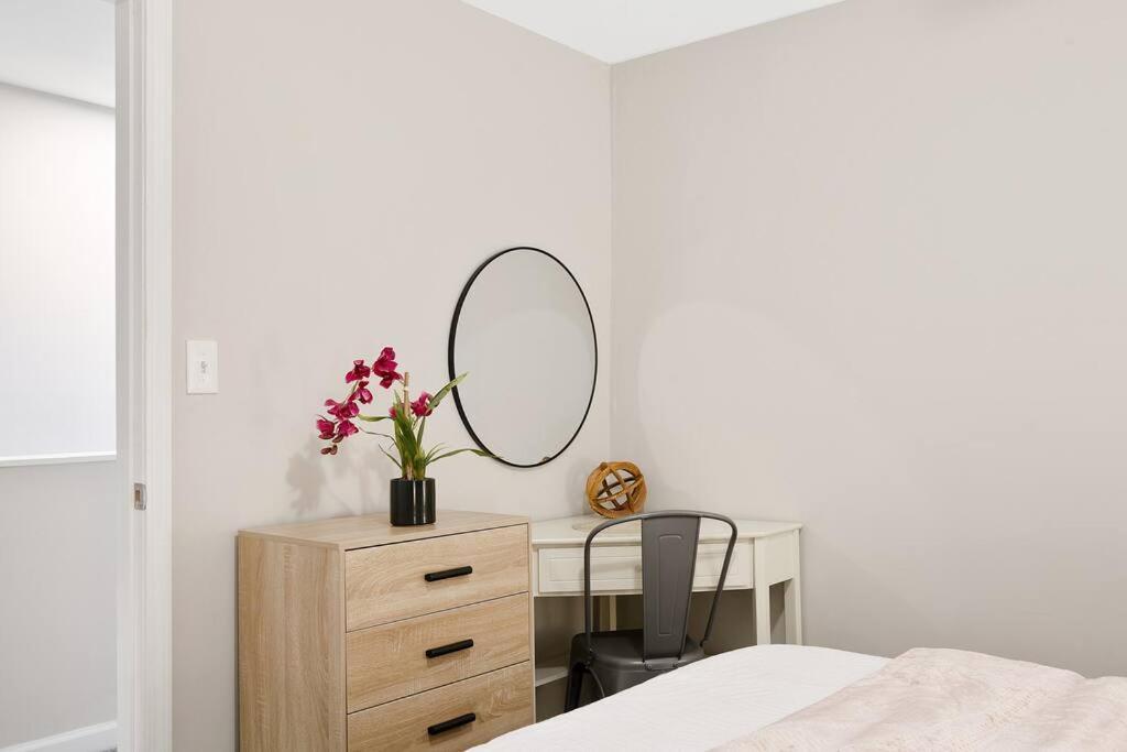 Appartement * Lux Modern Retreat * Downtown * King Beds * à Durham Extérieur photo